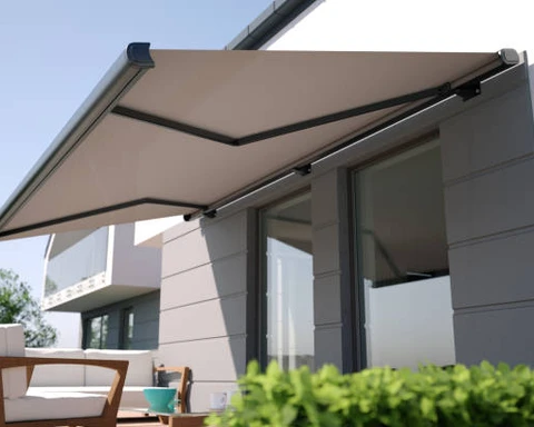 vitrine de magasin evron