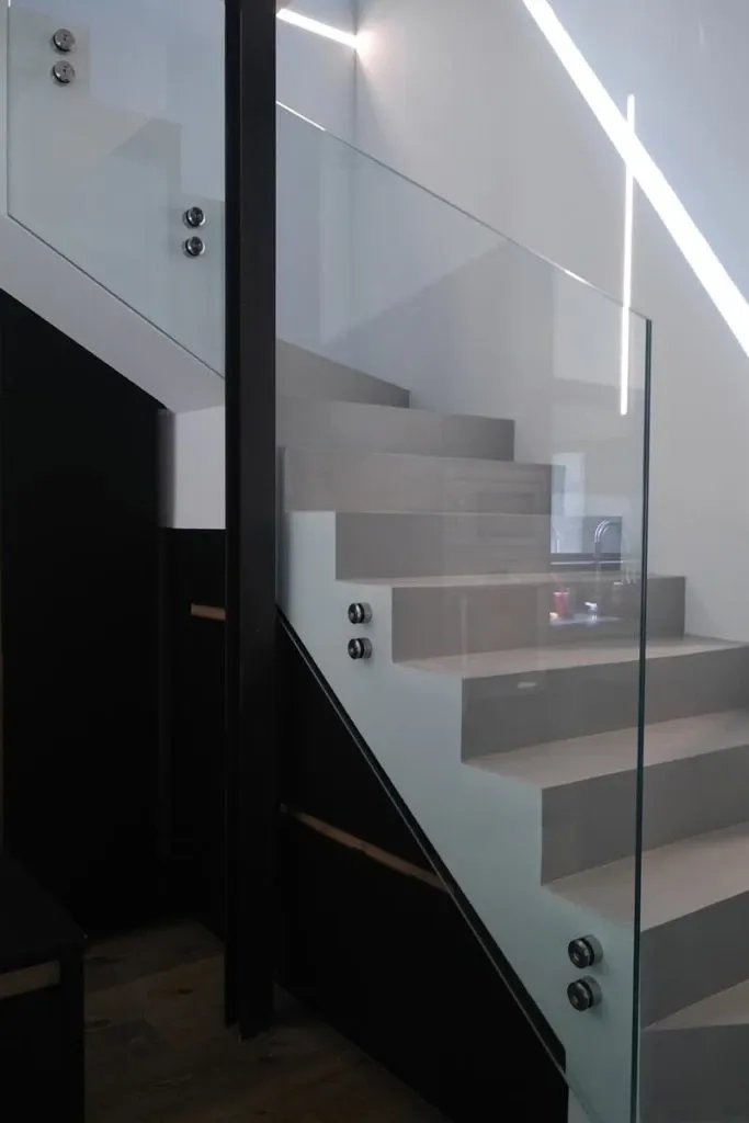 vitrine de magasin saint berthevin